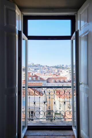 Central & Calm With Great View Lisboa Exterior foto