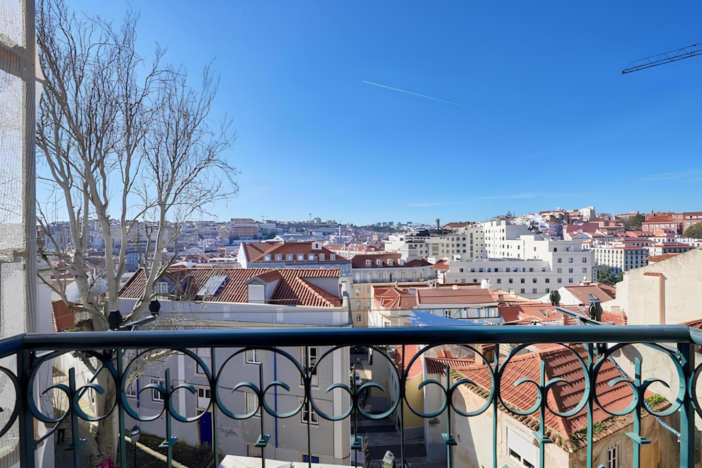 Central & Calm With Great View Lisboa Exterior foto